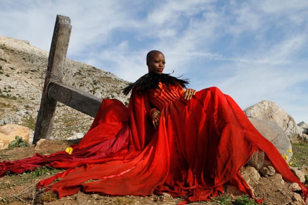 Beautiful, but Wicked - Emerald City Season 1 Episode 1