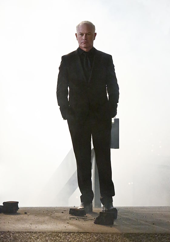 Here he is - Arrow Season 4 Episode 23