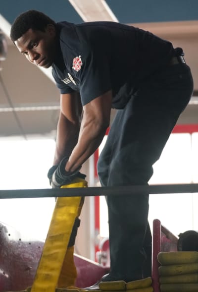 Dean atop - Station 19 Season 4 Episode 8