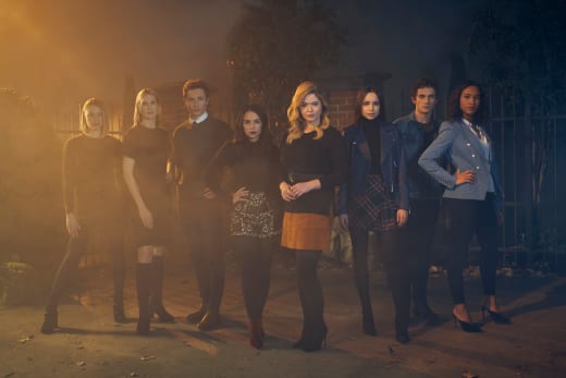 Pretty Little Liars Spinoff Cast - The Perfectionists