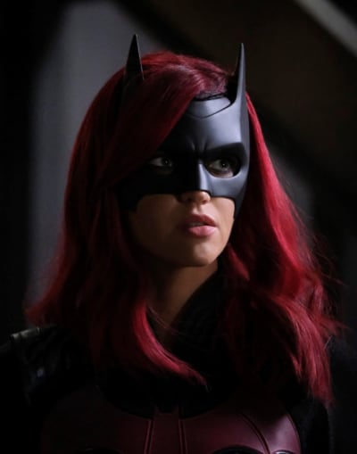 Taking a Risk - Batwoman Season 1 Episode 20