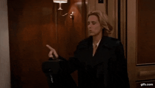 Purse Muffin - Madam Secretary Season 4 Episode 21