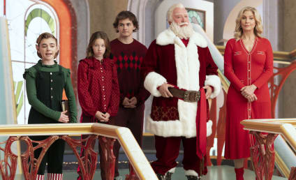 Elizabeth Mitchell, Kal Penn, Jack Burditt & More Tease The Santa Clauses Coming to Disney+