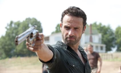 The Walking Dead Midseason Finale Promo: A Grave Threat
