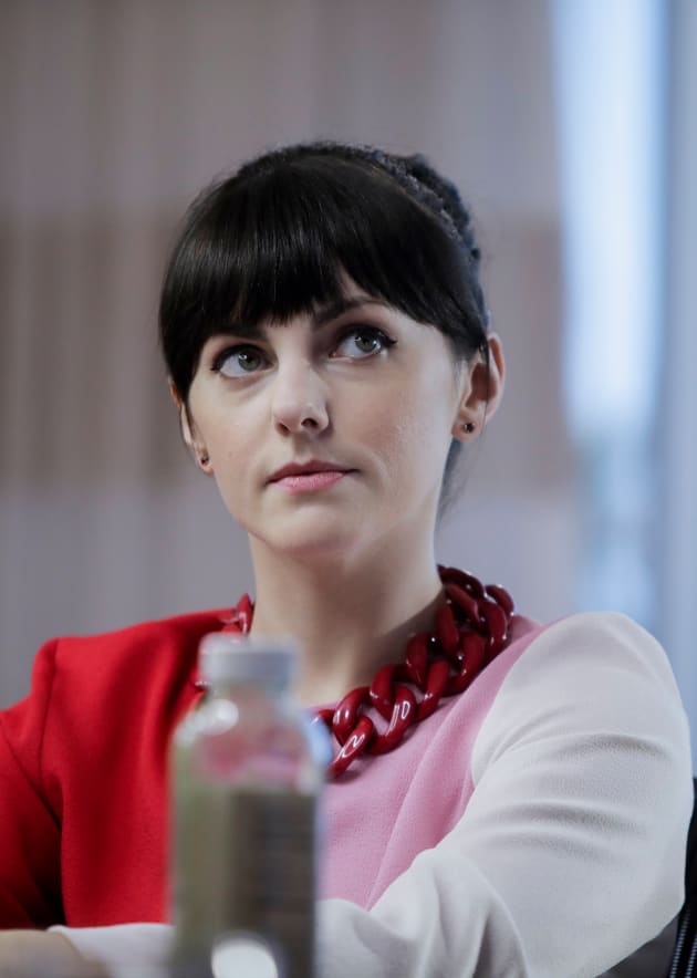 Hoping for the Best - The Baker and the Beauty Season 1 Episode 7