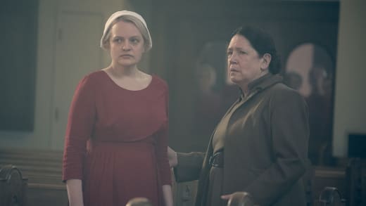 The handmaid's tale season 2 episode on sale 12 full episode online