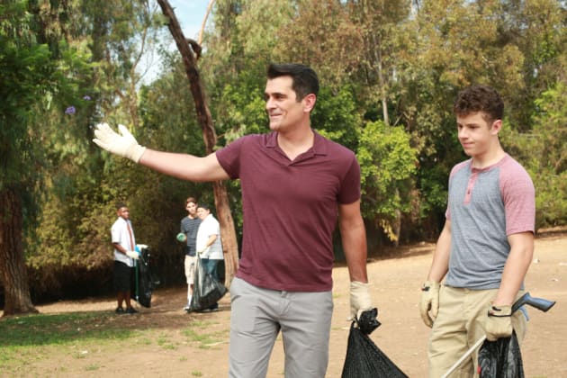 Community Service Day - Modern Family