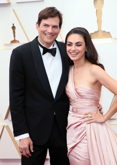 Ashton Kutcher and Mila Kunis attend the 94th Annual Academy Awards 