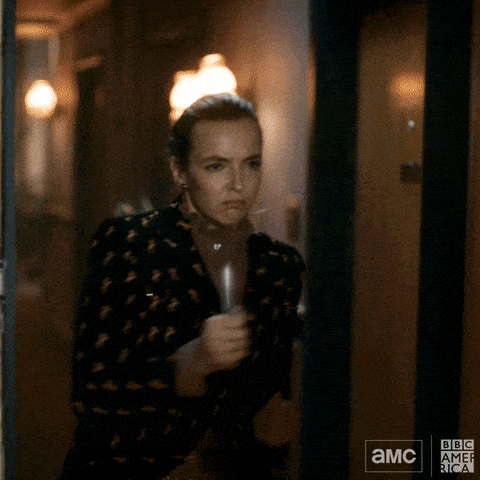 Knife Out and Running Killing Eve Season 2 Episode 3 TV Fanatic