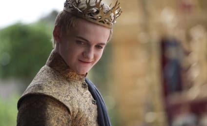 Game of Thrones Showrunners Sign on Through Season 6