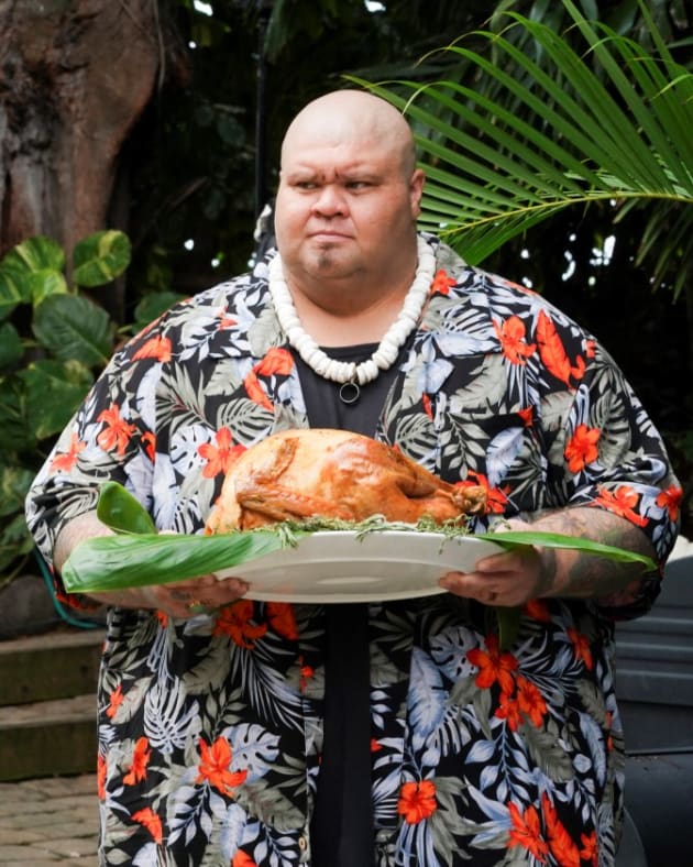 Carrying the Main Course - Hawaii Five-0 Season 10 Episode 9