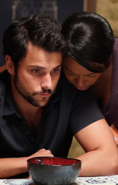 Bonding Moment - How To Get Away With Murder Season 6 Episode 13