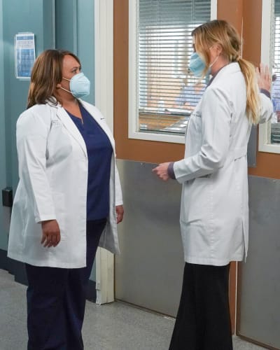 New School Versus Old  - Grey's Anatomy Season 17 Episode 17