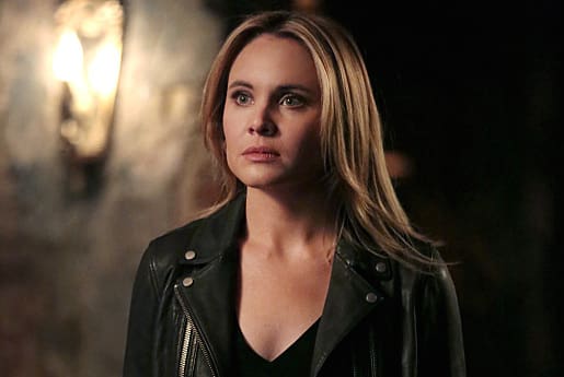 Leah pipes hot