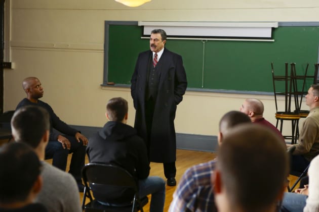 A Secret Meeting - Blue Bloods Season 7 Episode 11