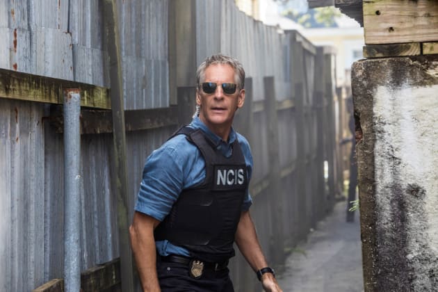 Keeping an Open Mind - NCIS: New Orleans Season 4 Episode 9