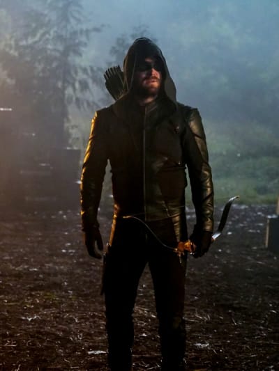 Oliver Looks On - Arrow Season 8 Episode 7