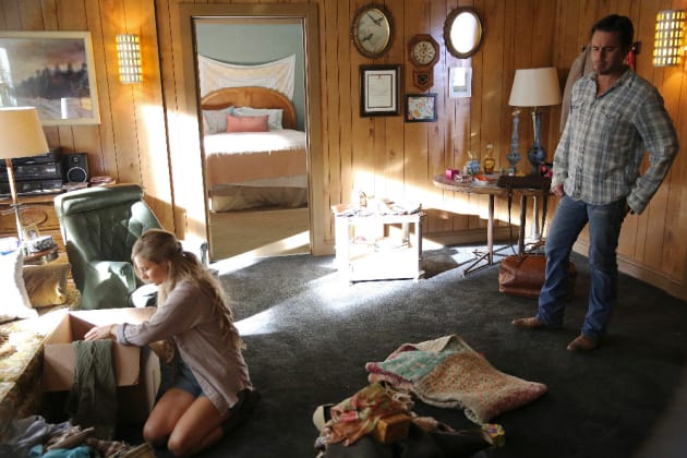 Grief Cleaning - Nashville Season 4 Episode 5