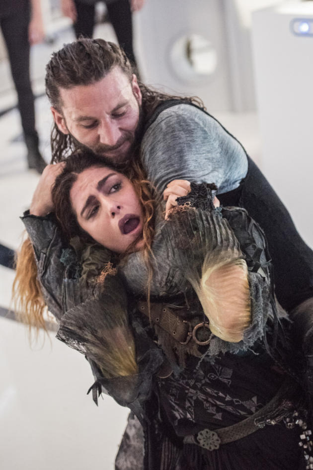 Gaining the Upper Hand — The 100 Season 4 Episode 8