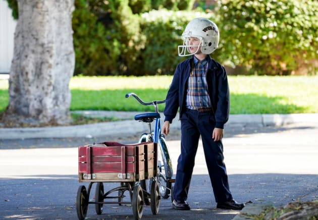 Sheldon Gets a Paper Route - Young Sheldon