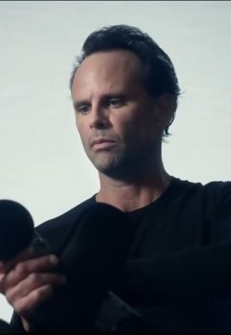 Fatman Stars Walton Goggins