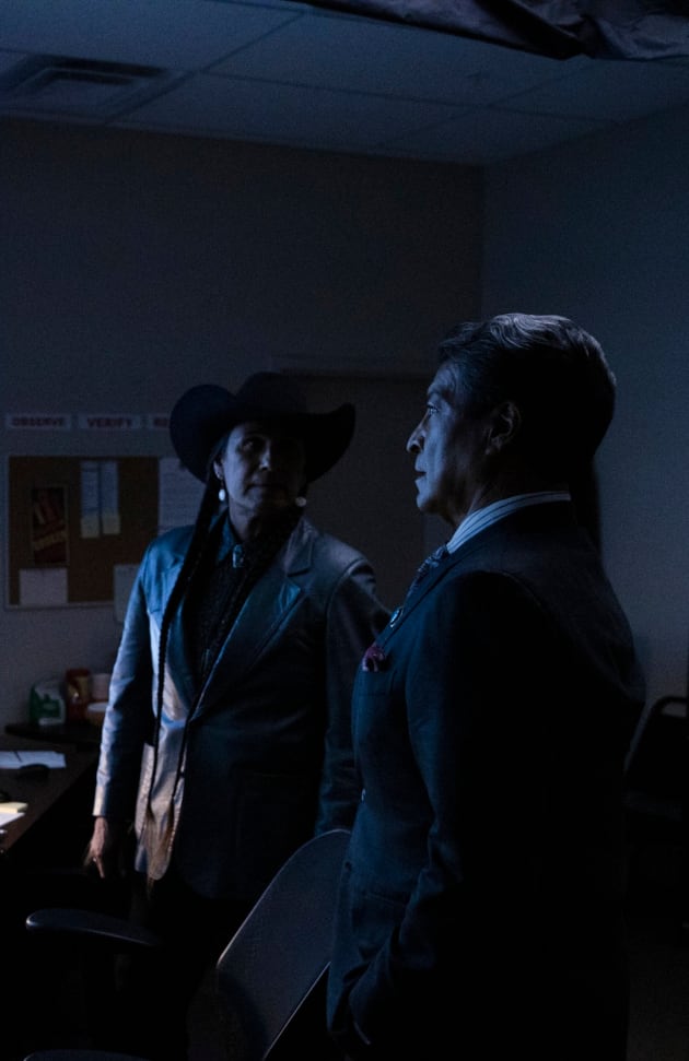 Rainwater and Mo Spot a Deviant - Yellowstone Season 4 Episode 1