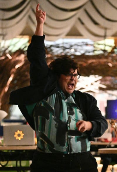 George dance - Zoey's Extraordinary Playlist Season 2 Episode 4