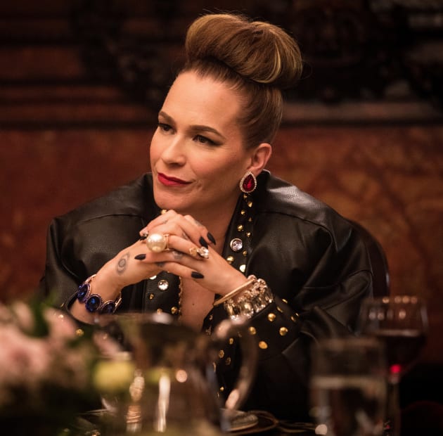 Settling in - Claws Season 2 Episode 3