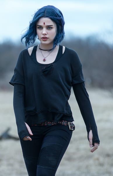 Titans season 2 episode 1 full episode outlet