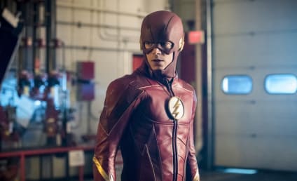The Flash Episode 2 Photos: Barry Gets A New Suit!