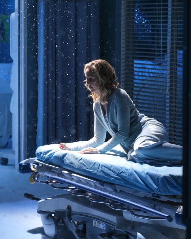 Dream State - Grey's Anatomy Season 17 Episode 9