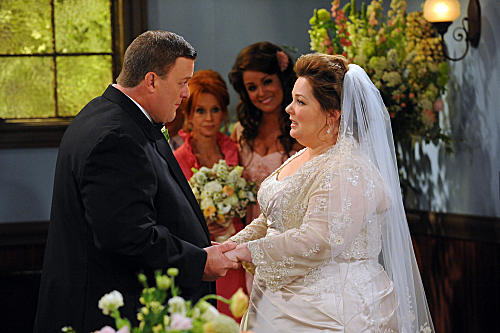 Mike & Molly's Wedding