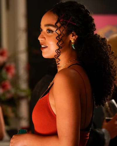 Kat Looking Good - The Bold Type Season 4 Episode 7