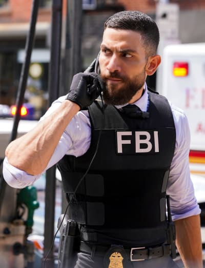 Getting a Call - FBI Season 5 Episode 2