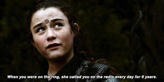 Bellamy and Clarke on The 100: 2,199 Radio Calls