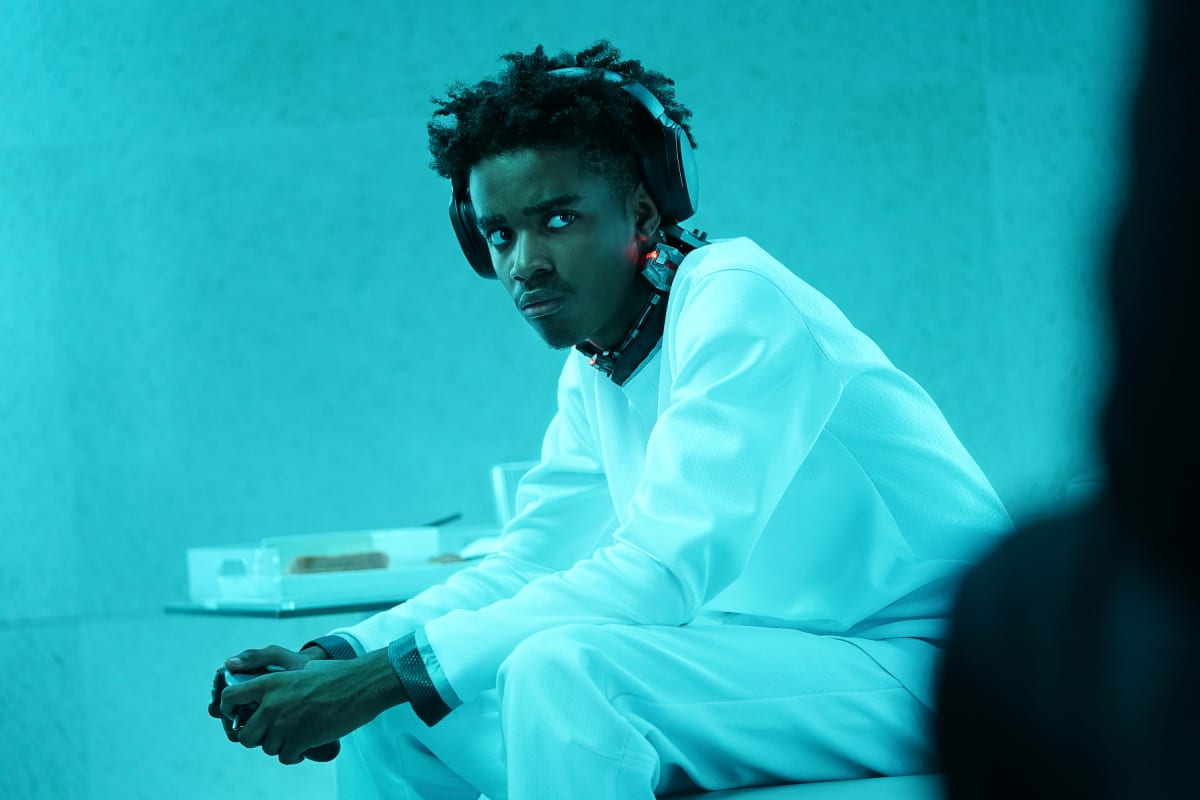 Black Lightning Season 3 Episode 1 Review Birth Of Blackbird Tv Fanatic