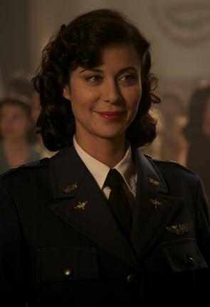 Retro Army Wife