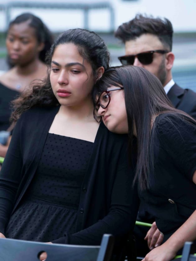 Sisters - Marvel's Runaways Season 3 Episode 3
