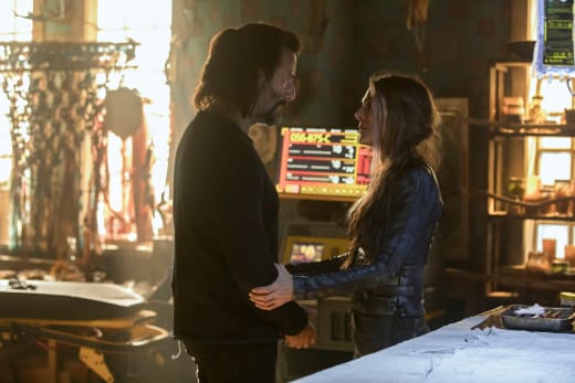 The 100 Season 5 Episode 7 Preview Under Pressure on