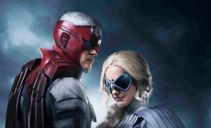 Titans Unveils First Look at Alan Ritchson, Minka Kelly in Costume