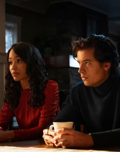 Rallying The Troops - Riverdale Season 6 Episode 12