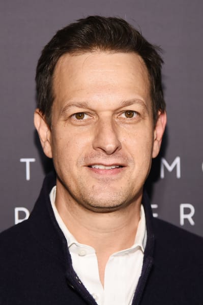 Josh Charles to Star Opposite Hilary Swank in Netflix Drama Away - TV ...