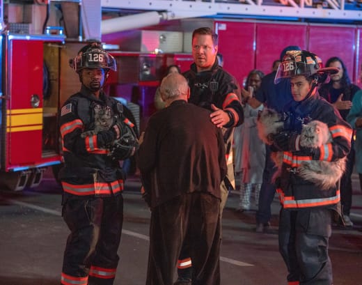 Saving Cats Like Good First Responders Should - 9-1-1: Lone Star Season 1 Episode 2