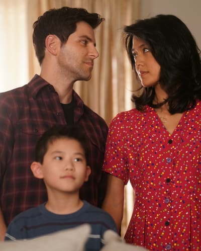 The Savilles - Tall - A Million Little Things Season 2 Episode 5