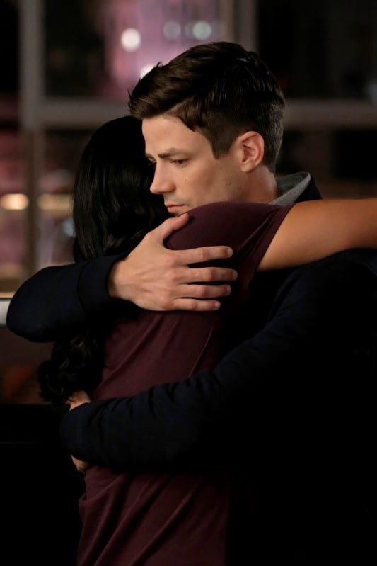 Hugs cure everything - The Flash Season 6 Episode 4