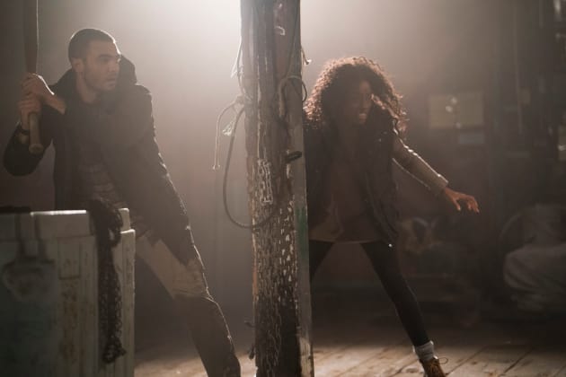 Ben and Donna Team Up - Siren Season 1 Episode 9