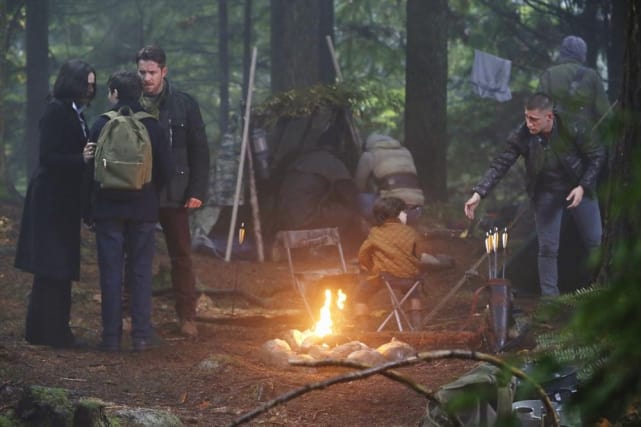 Gathering in the Woods - Once Upon a Time Season 4 Episode 10