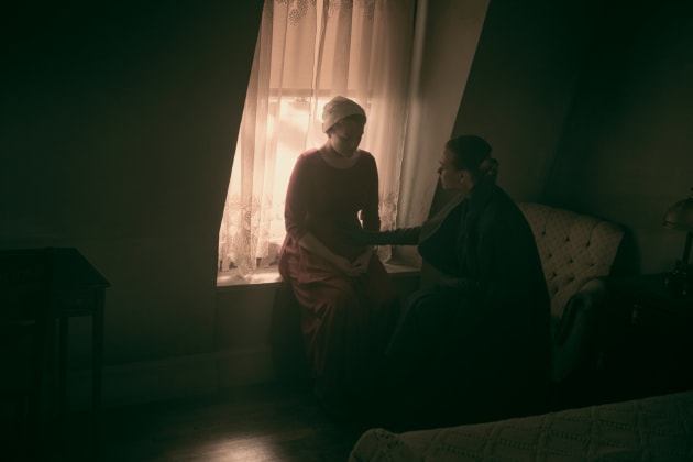 It's Not What It Looks Like - The Handmaid's Tale Season 2 Episode 9