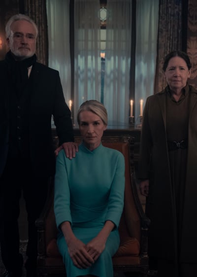 Family Portrait - The Handmaid's Tale Season 5 Episode 9