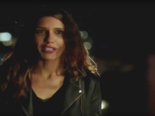 Arrow Round Table Welcome Dinah Drake TV Fanatic